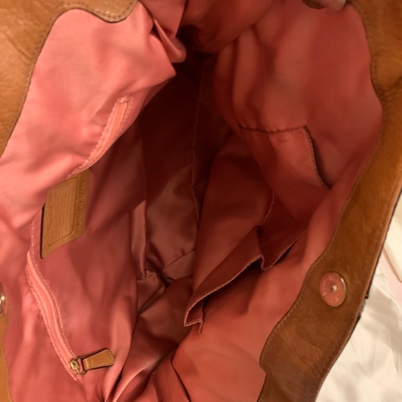 Lovely Natural Leather Coach handbag - Picture 8 of 8